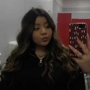 Meet your Posher, Estefani